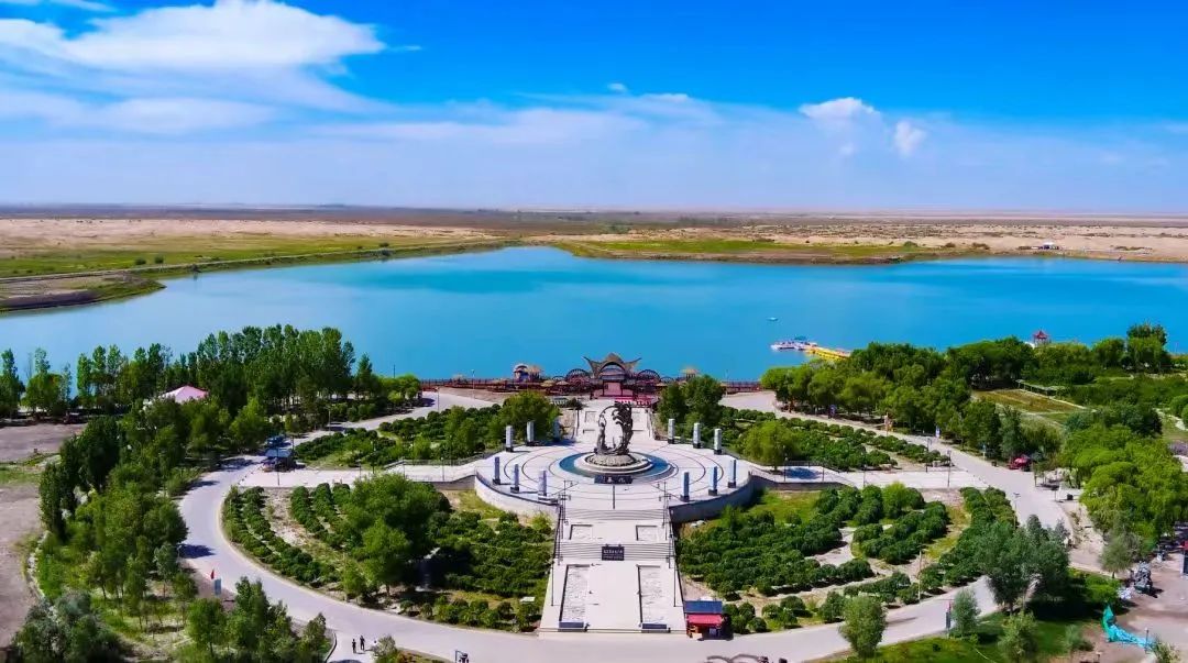 中石化消费帮扶特卖专场:新疆岳普湖大漠胡杨瓜果飘香