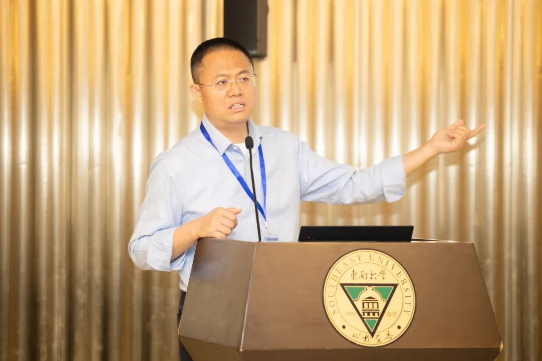 李志明南京林业大学教授李志明教授运用知识图谱的方法,梳理了二十