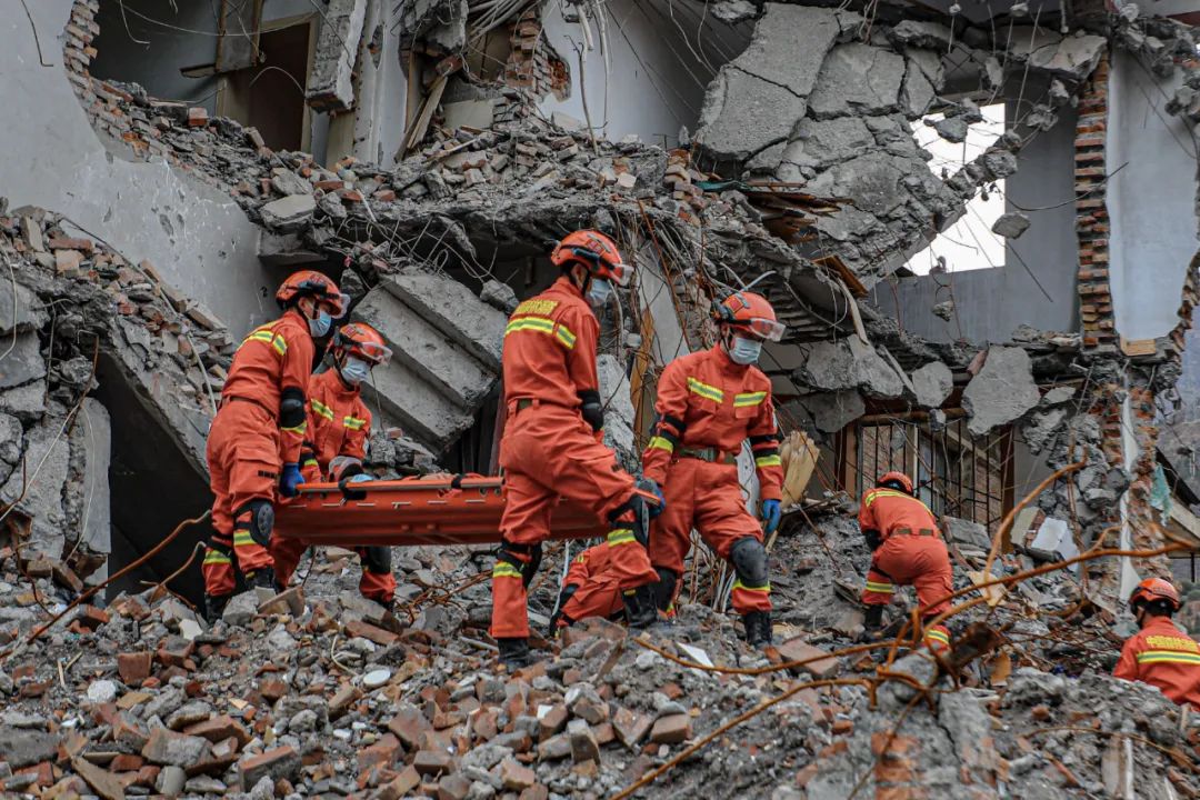 大练兵 | 陇南市森林消防支队大力开展野外化实战化训练