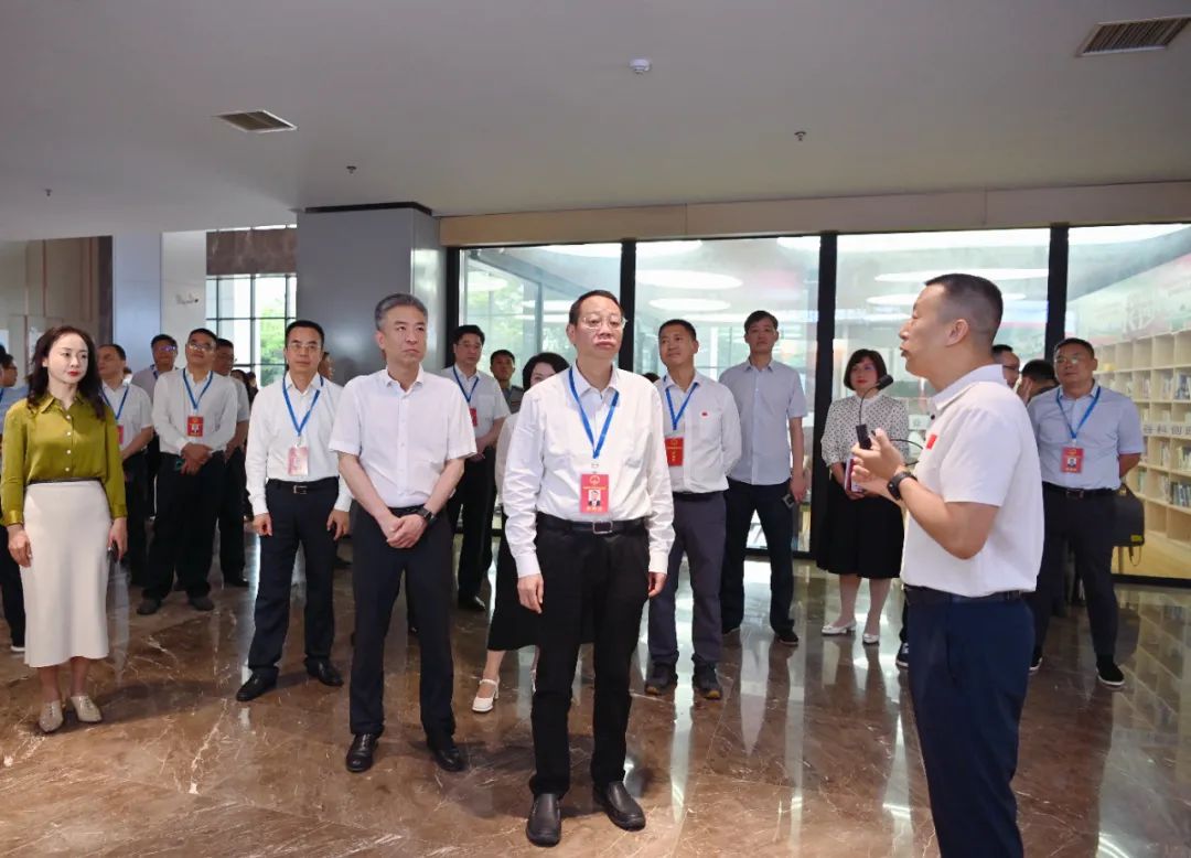 文树勋率市人大常委会组成人员集中视察全市全民健身工作