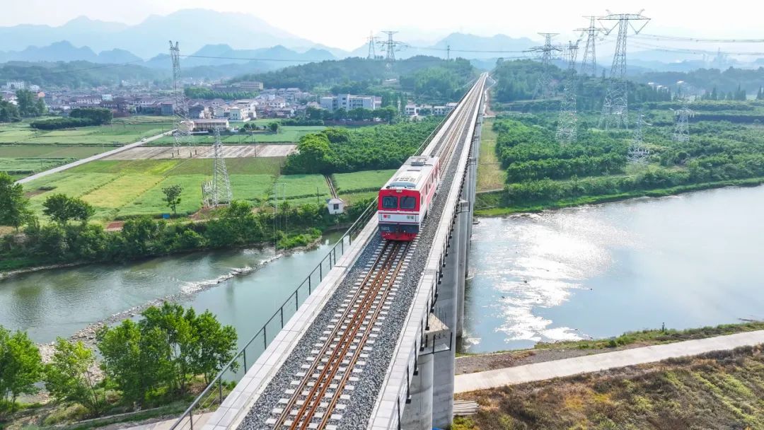 安远铁路图片