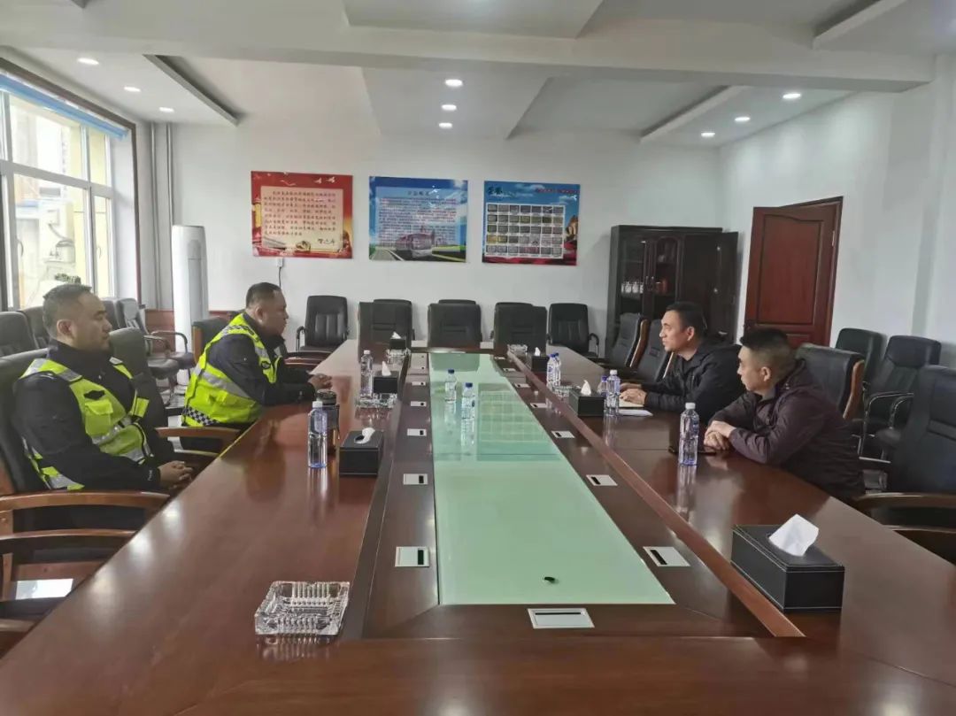 吉林高速公安德惠分局开展客运企业安全大检查 筑牢夏季客运车辆安全