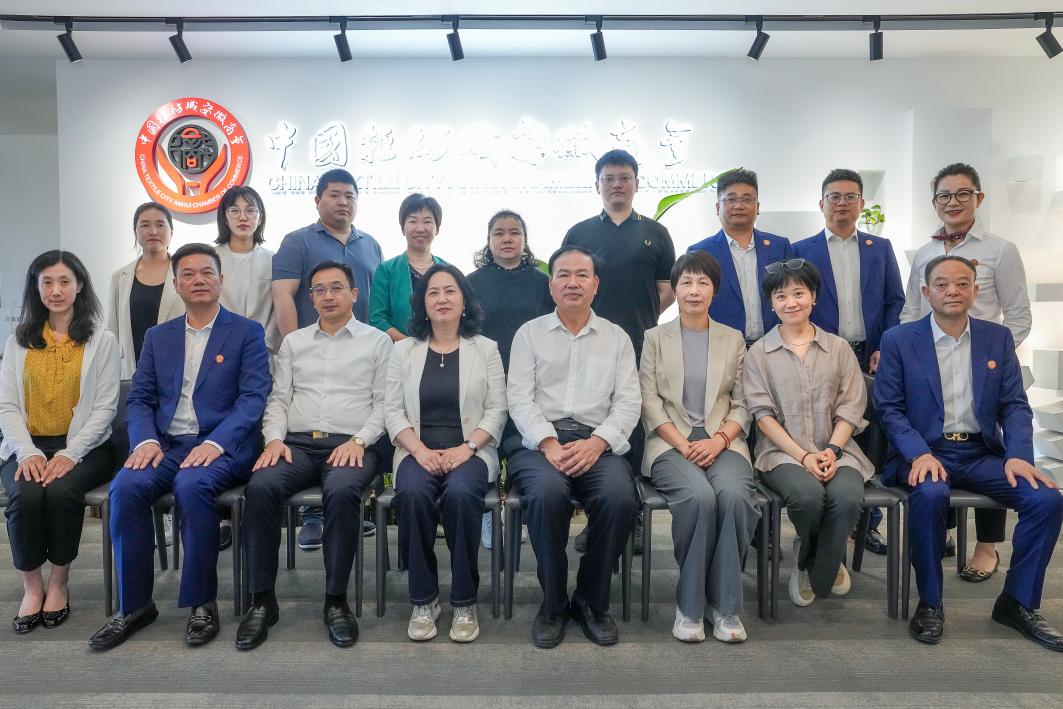 唐华东一行到柯桥区开展公益项目中期评估暨协同育人专题调研