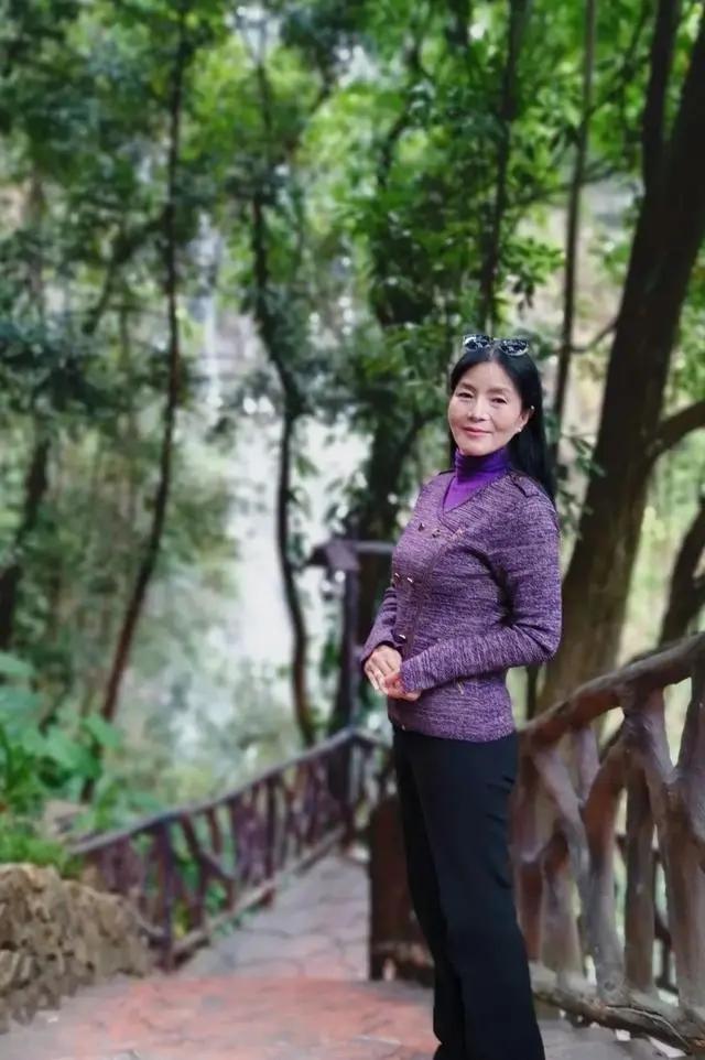 陕西女娃→清华学子→首席专家