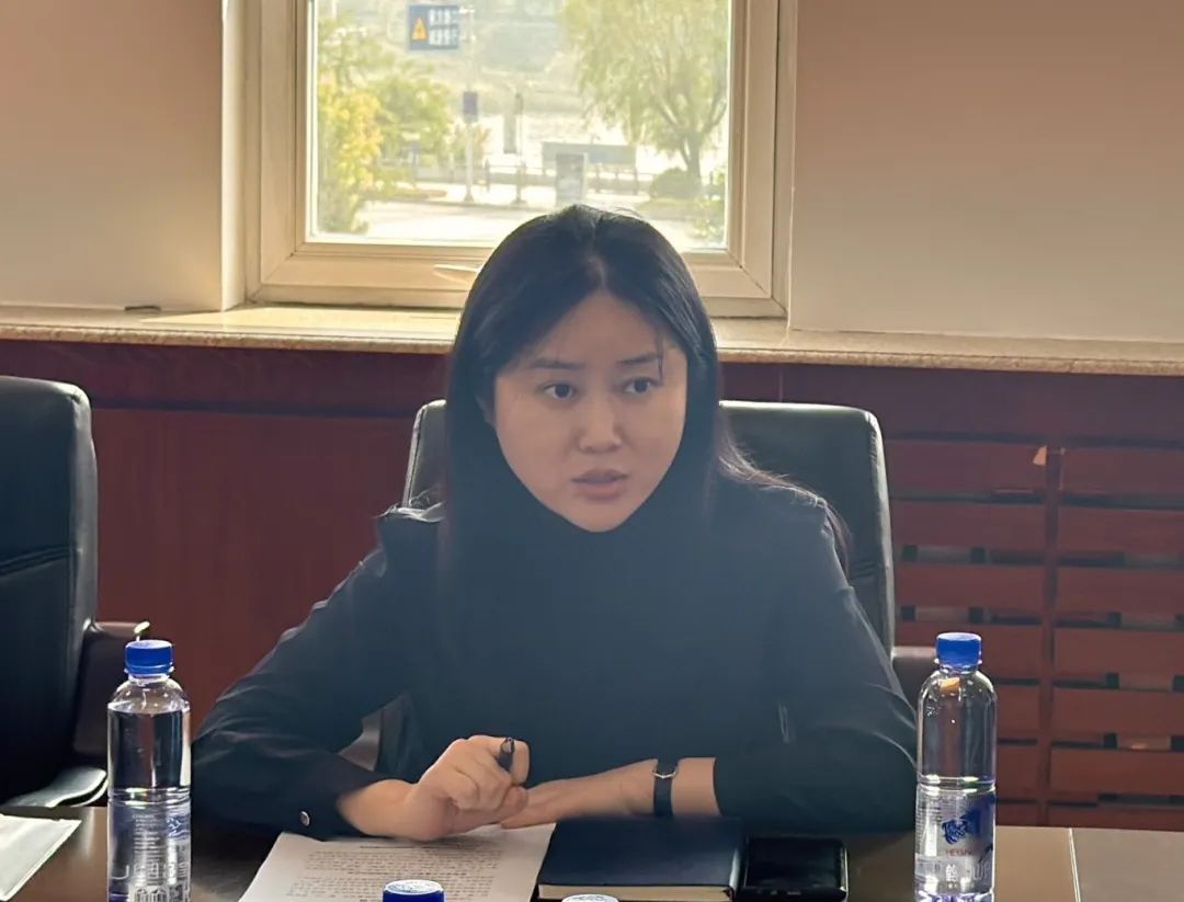 营口中院李红梅副院长到盖州法院走访调研