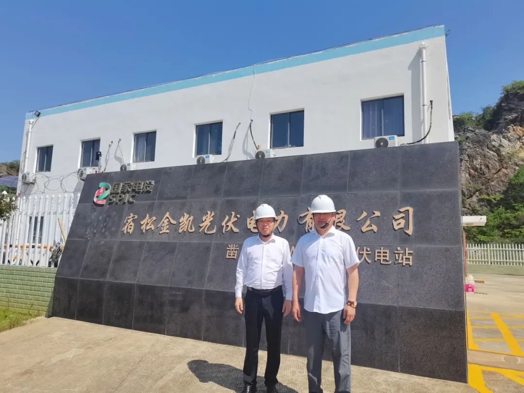 大观法院组织干警前往辖区企业开展普法宣传活动.