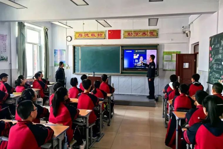 大庆市公安局林甸县局"三举措"助力打击整治网络谣言专项行动向实向深