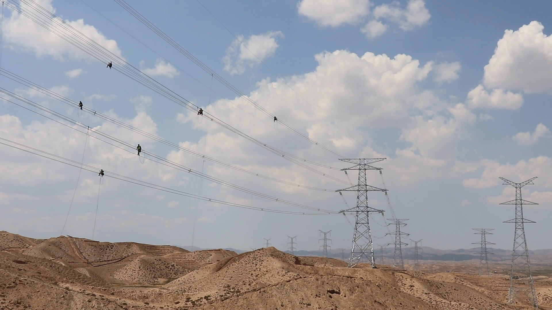 兰张三四线兰州至武威段外部供电工程投运