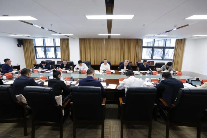 胡忠雄主持召开花溪大学城清镇职教城高质量发展工作专题会