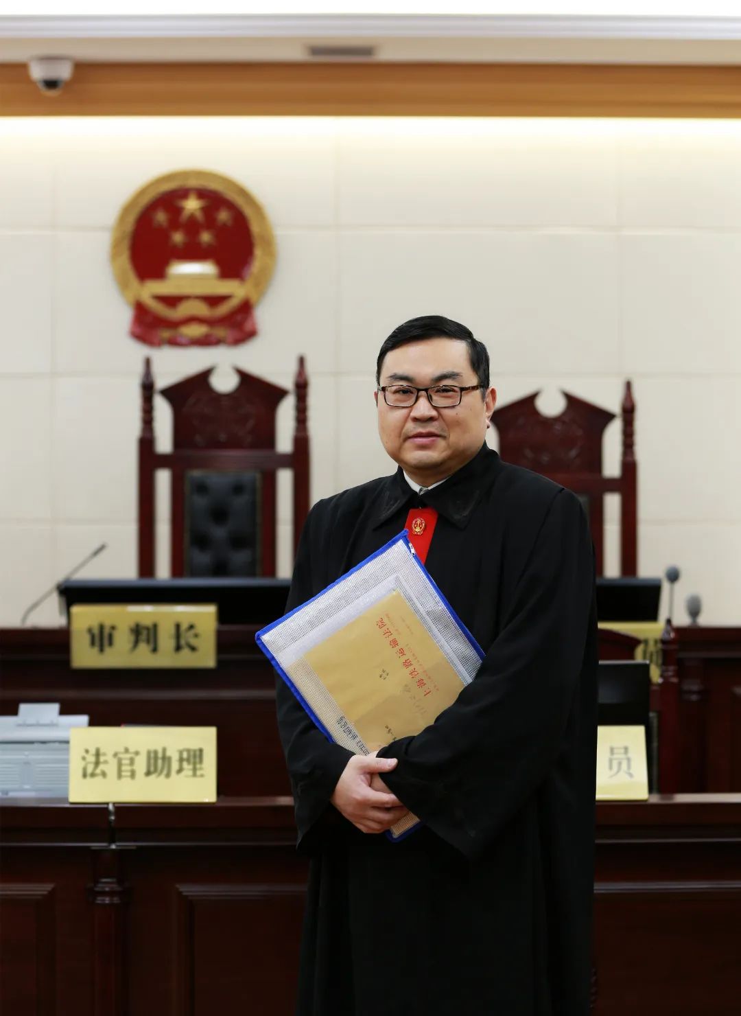 李斌上铁法院民事审判庭四级高级法官一对随身物品应尽到安全注意义务