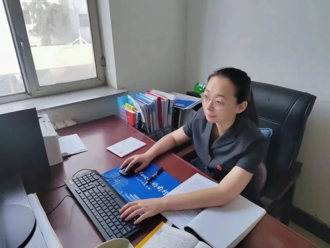 有幸成为一名员额法官,既是荣誉,也是挑战.