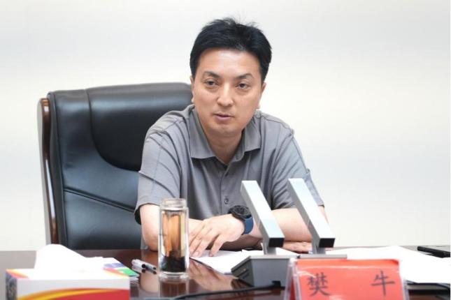 区领导李超,陈梦尘,杨旭光,丁志超,冀守兴,吴国幸,杨虎参加.