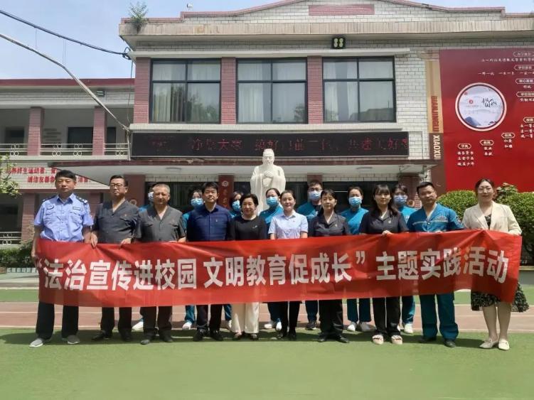 三,杞县法院5月15日上午,杞县人民法院与杞县妇联应杞县县直中学邀请