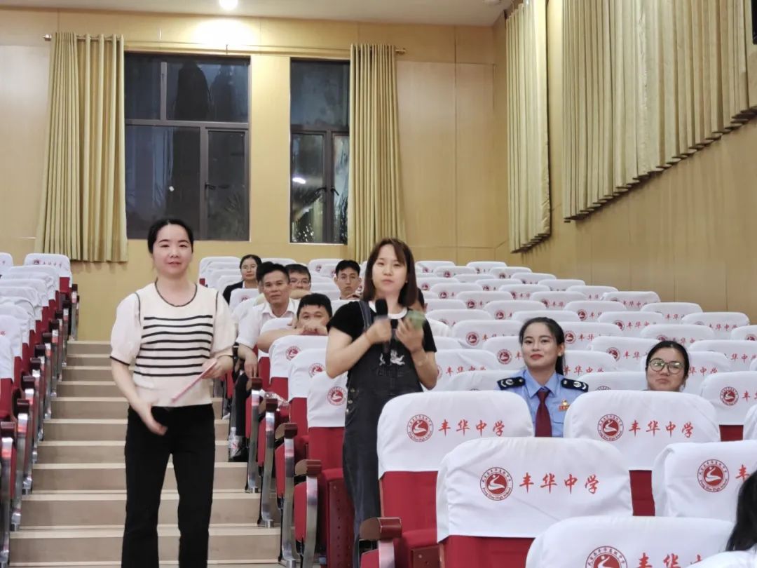 武宣县"书香机关·阅读圆梦"朗读会暨青年阅读月启动