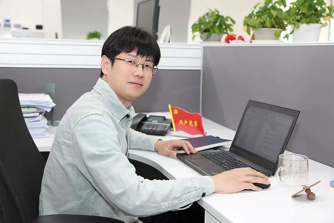 诗词大会总冠军是清华工科博士!