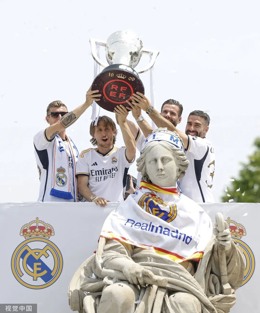 克罗斯的退役或间接促成魔笛续约