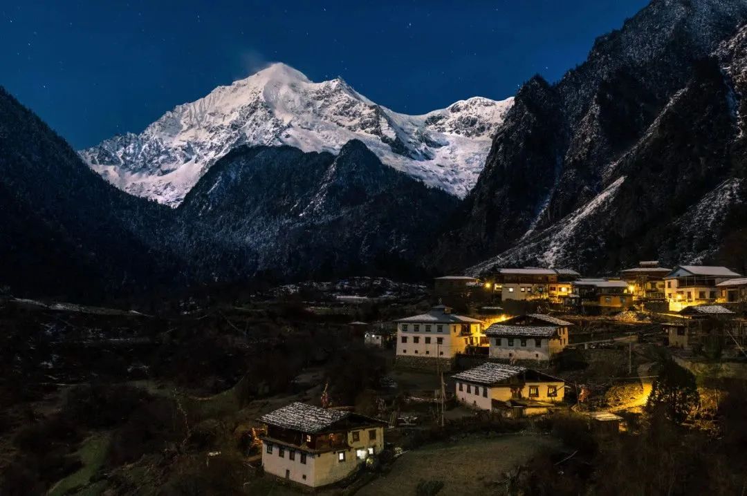 徒步需要消耗特别多体力,眼睛在天堂,身体在地狱的感受,所以必须做好