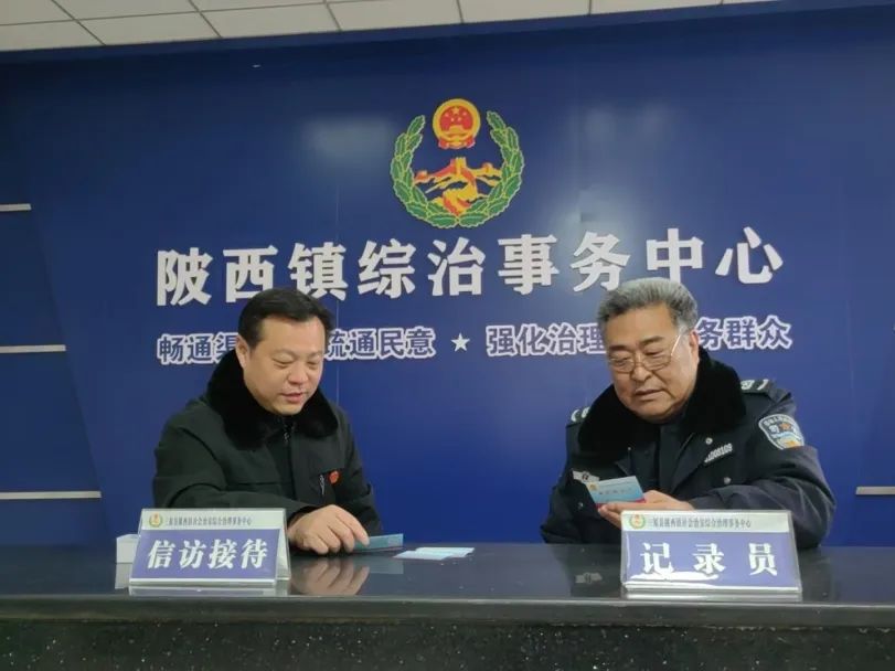 同时,独李人民法庭积极争取辖区党委政府支持,联合镇派出所,司法所等