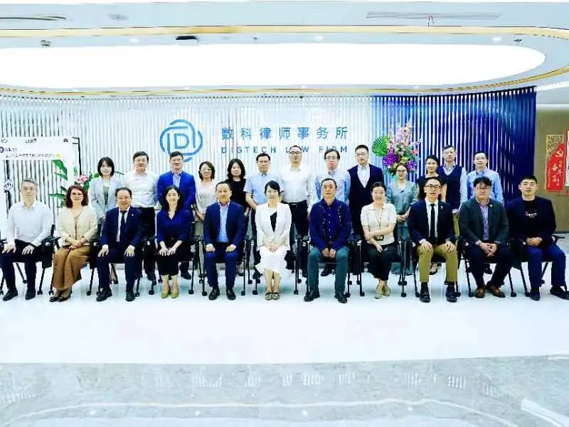 上海市律师协会邵万权会长一行赴徐汇开展走访调研