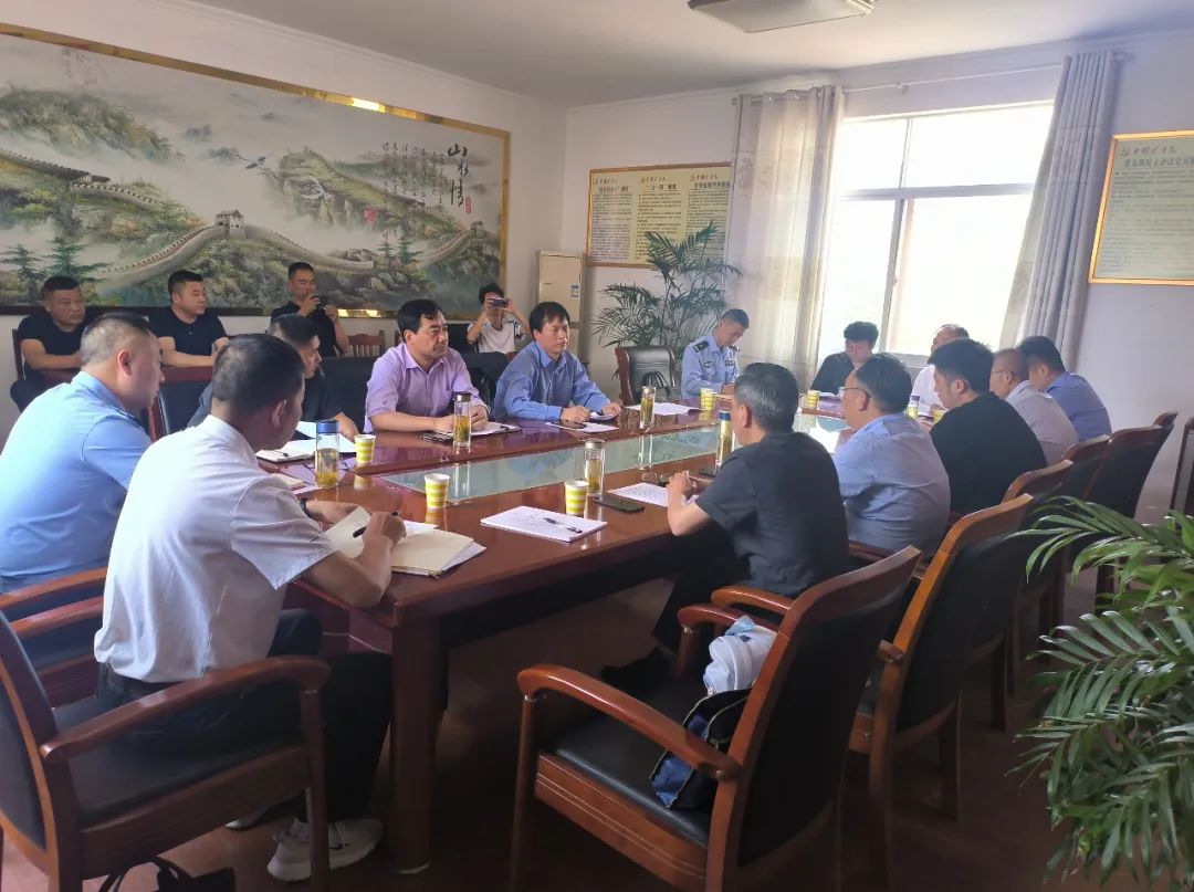 近日,在枞阳县委政法委牵头协调下,枞阳县法院联合县公安局,汤沟镇
