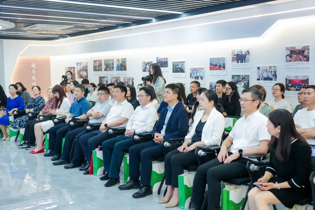 上城区举行"侨见时光·产业突破"主题分享会暨"侨助共富"助企服务项目