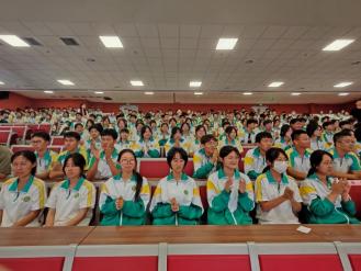 自立自强——科学家精神进校园"六个一"公益活动走进天津市实验中学