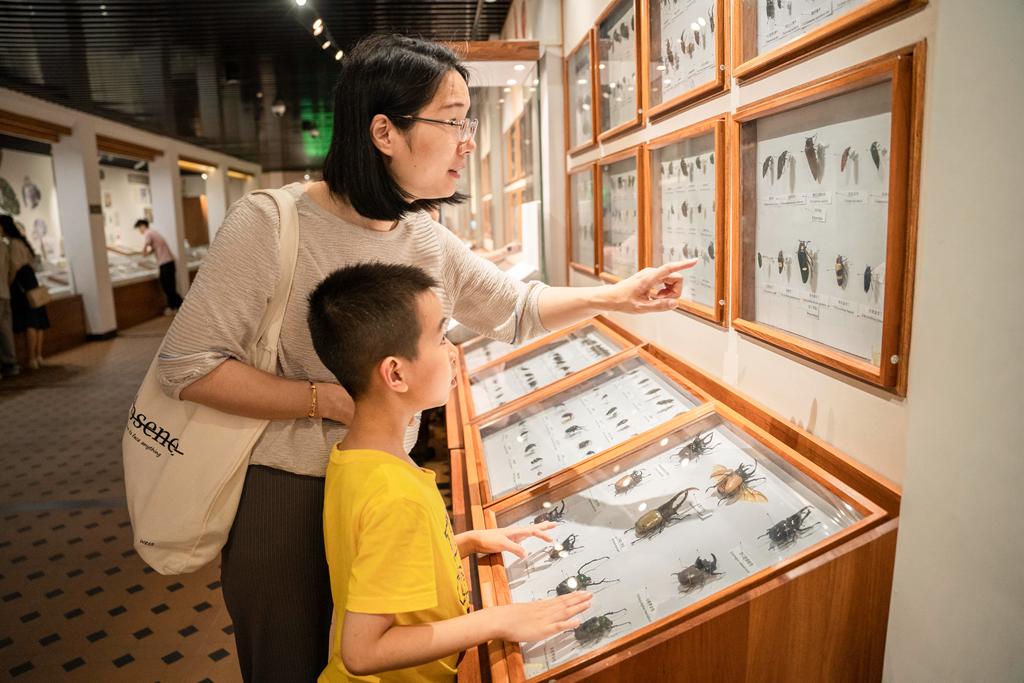 "长大后,我想当科学家!