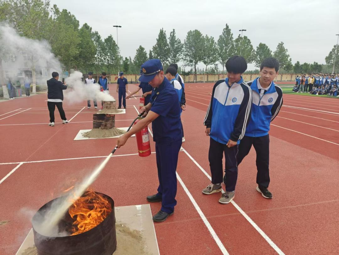 七间房中学图片