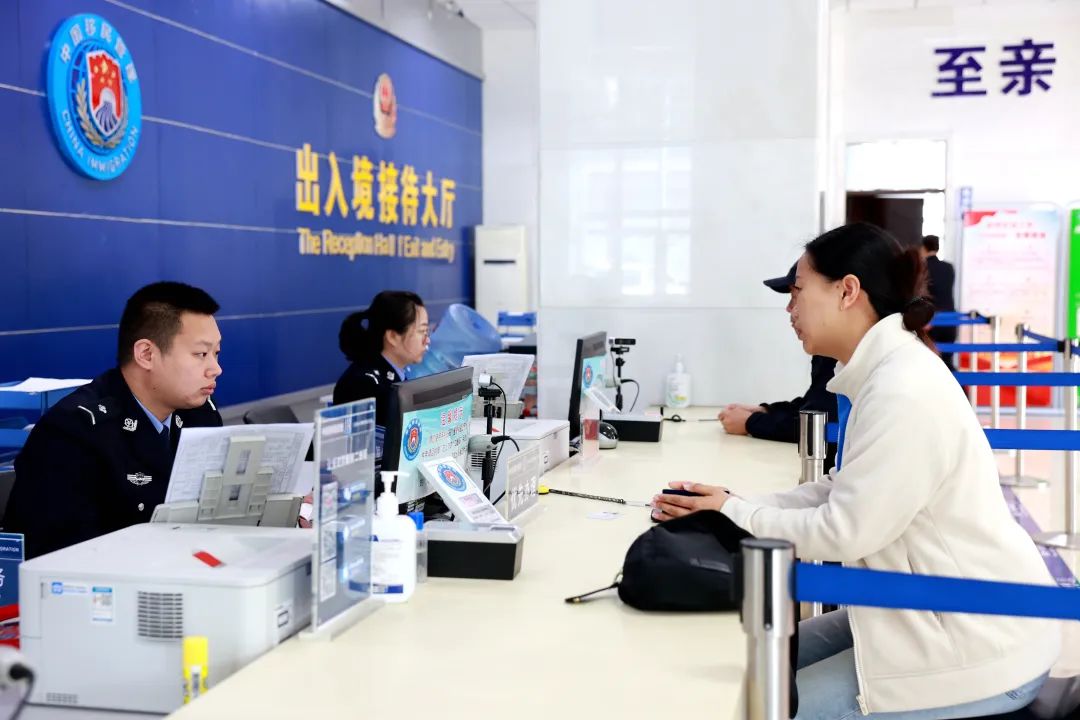 【媒体关注丨人民周刊网】牡丹江市公安局:政务服务再优化 办事群众更