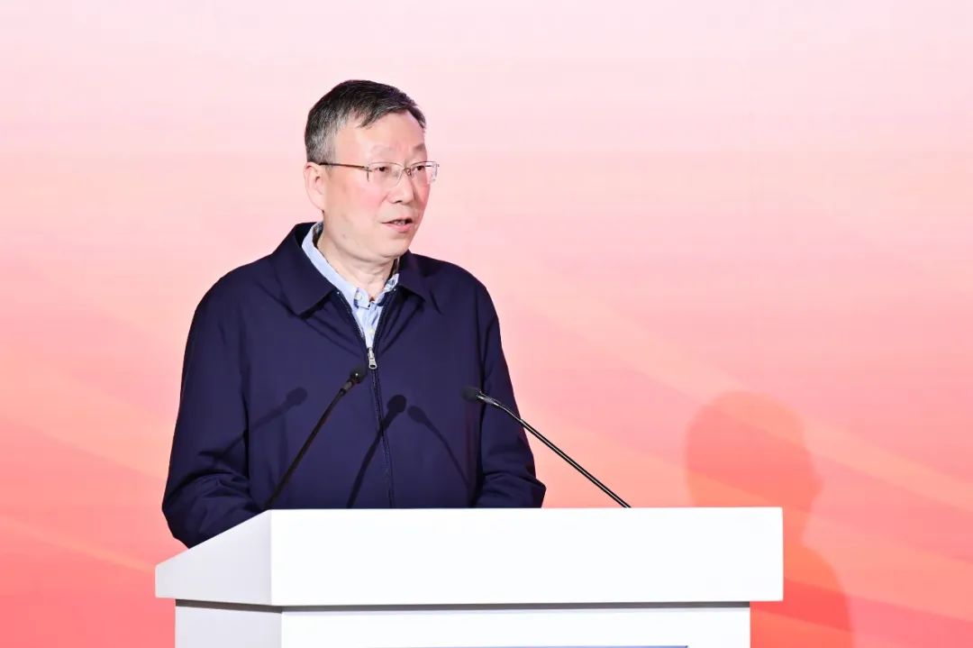 国家卫生健康委员会医政司副司长李大川,共青团中央维护青少年权益部