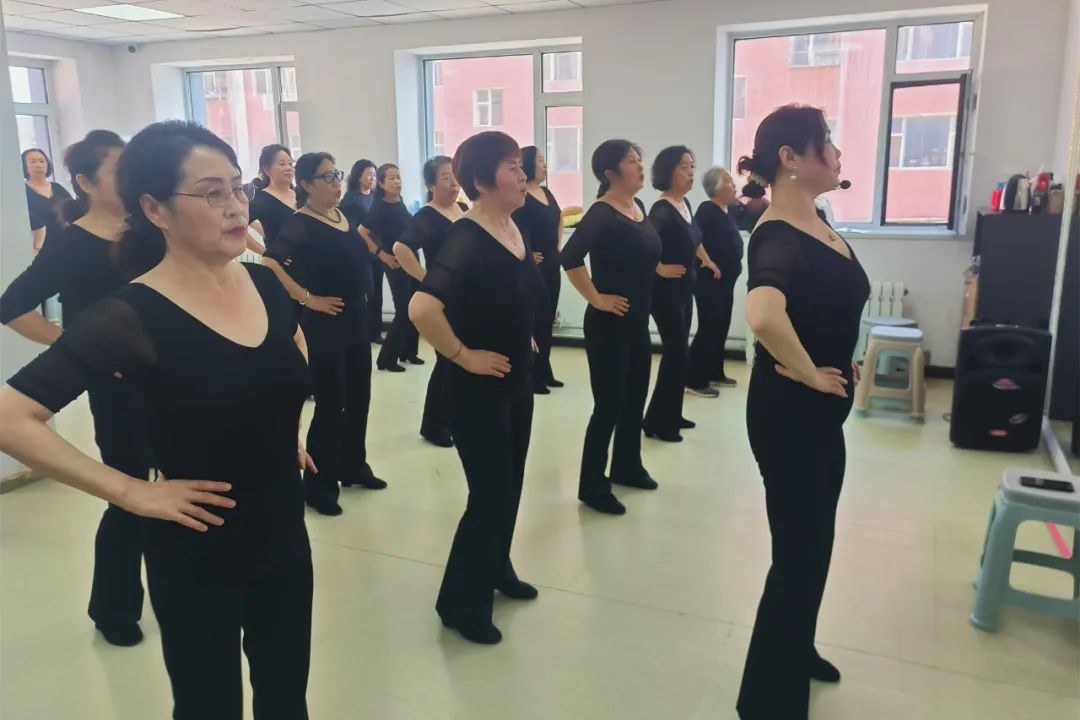 【高质量发展提升年】长岭:老年大学圆了"银发"学子的"大学"梦