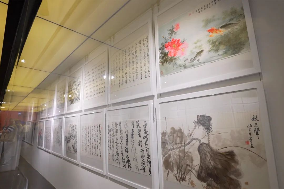 庆祝上海解放75周年——翰墨丹青伴高歌书画作品展开幕_澎湃号·政务_澎湃新闻-The Paper