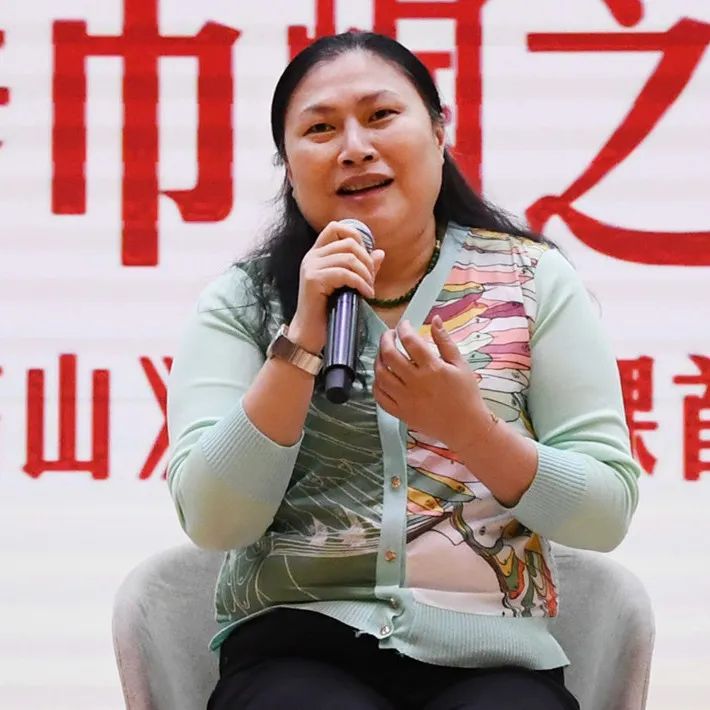 "坚持,再坚持一下呗!