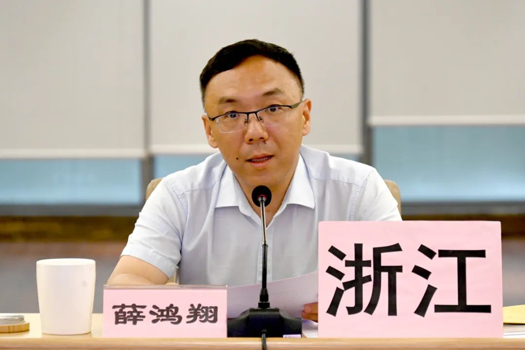 民进网站管理委员会委员刘文胜,黎晓英,姜其和,邱江霞,杨宗麟,叶炜