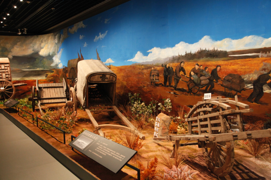 12万余件(套)综合性的历史艺术博物馆合并组成的一座吉林省近现代史