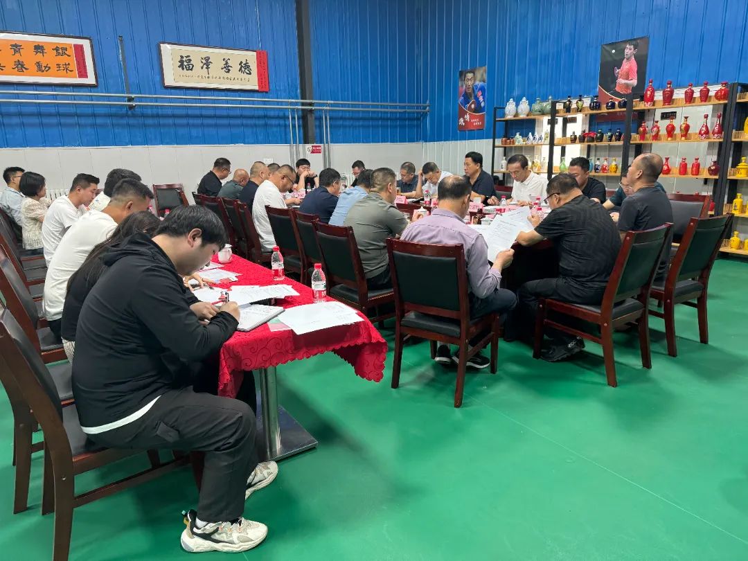 会议研究了新入会会员单位;选举了山西杏花汾溪酒厂股份有限公司,山西