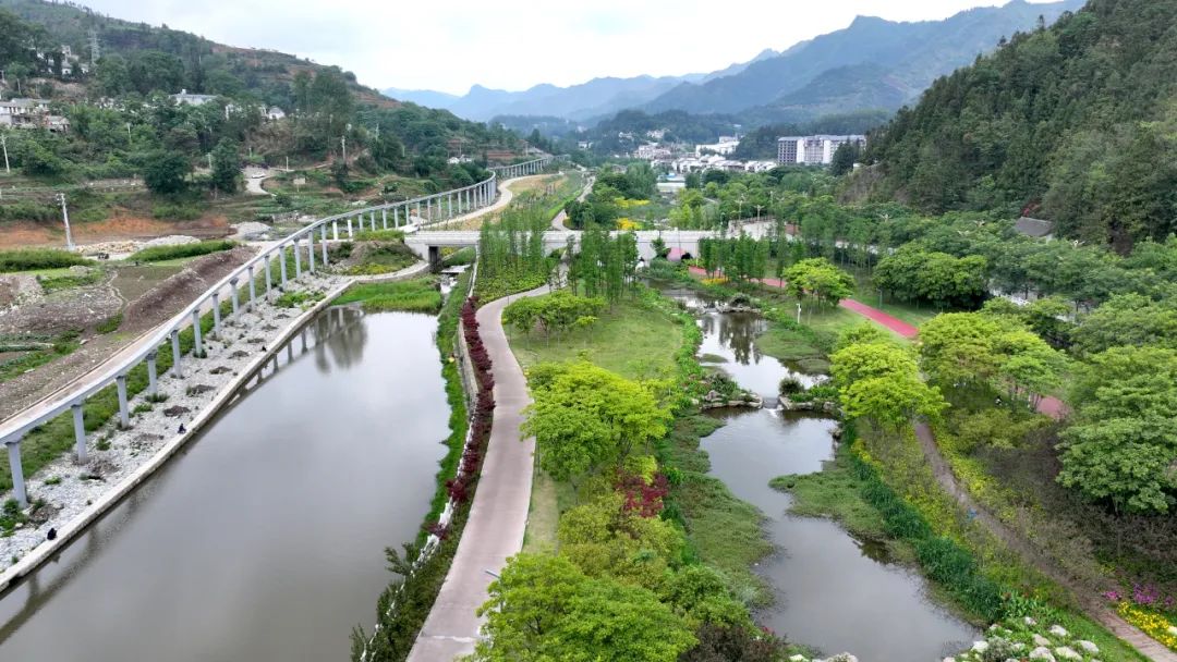 盘州丨"多重奏"治水 城市更靓丽