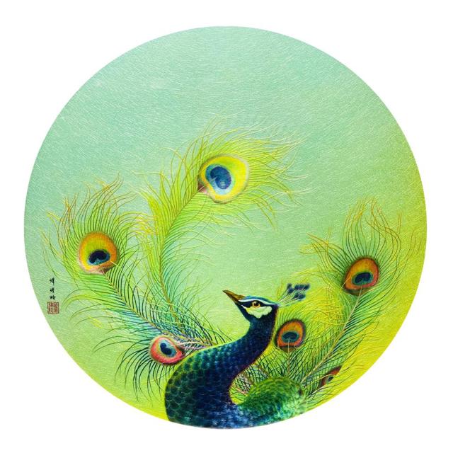 跟随百余件作品走进广绣的曼妙世界