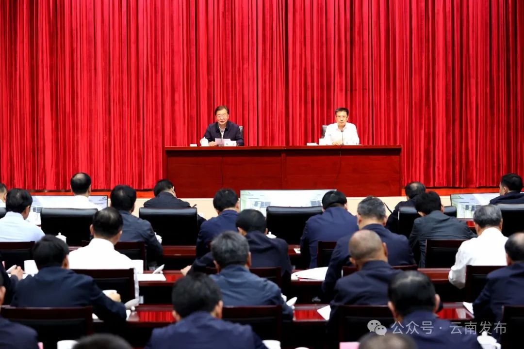 省委理论学习中心组集中学习时强调:持续提升统计工作