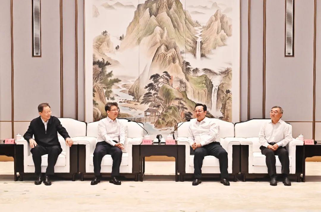 张国华 葛会波与参加雄安新区第二届"智绘未来"科技