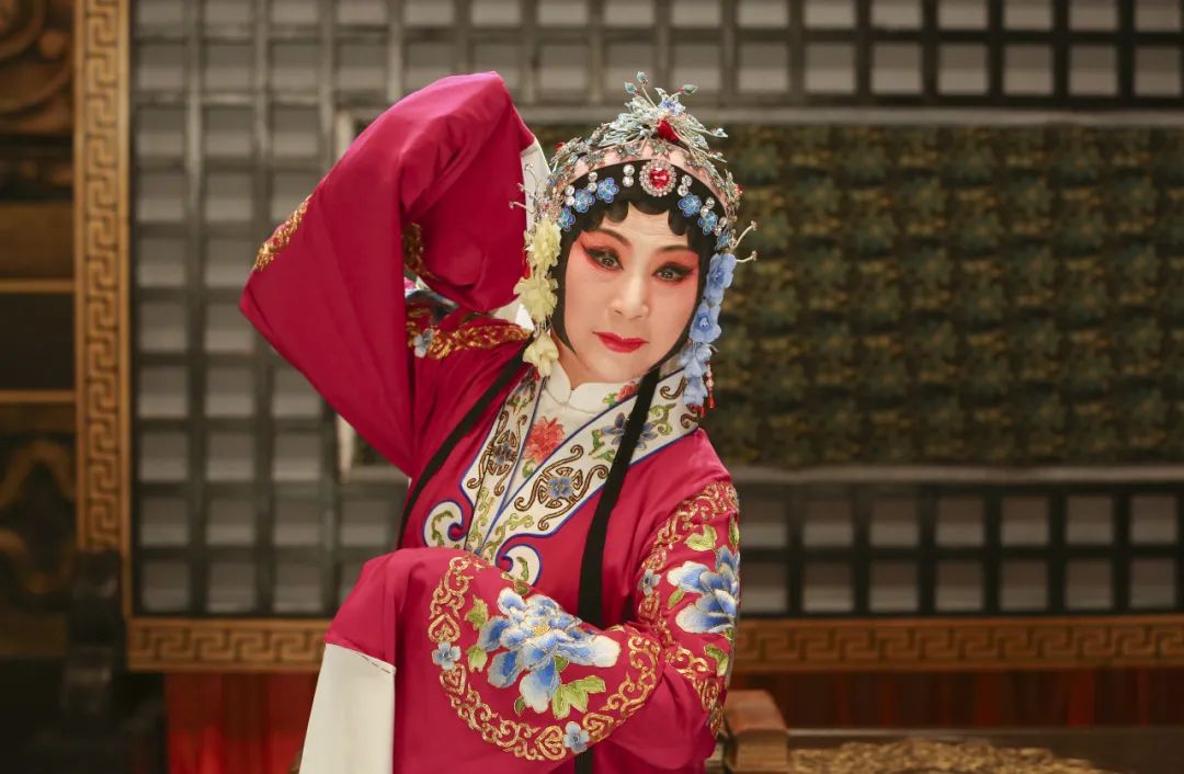 光影交错,梦回邯郸丨昆剧电影《邯郸记》首次走进同济大学