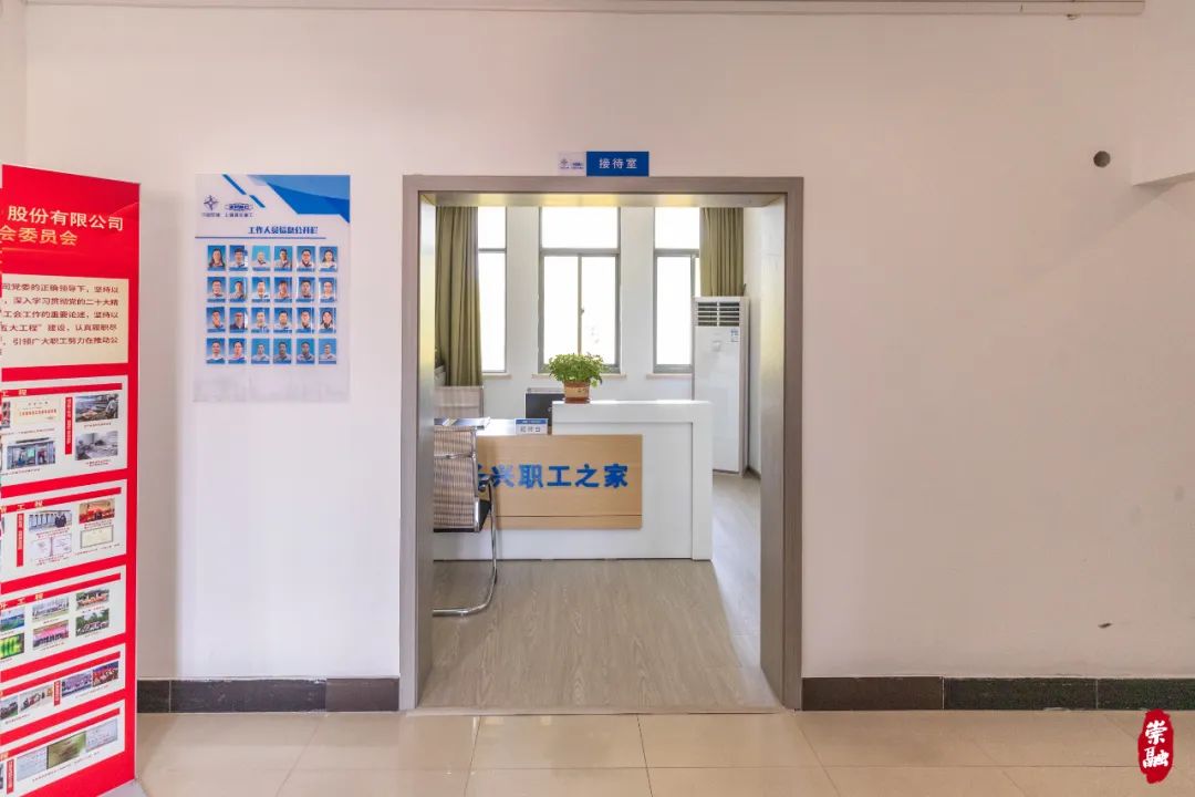 长兴岛是全国船舶海工产业的六大承载地之一,岛上聚集了振华重工,江南