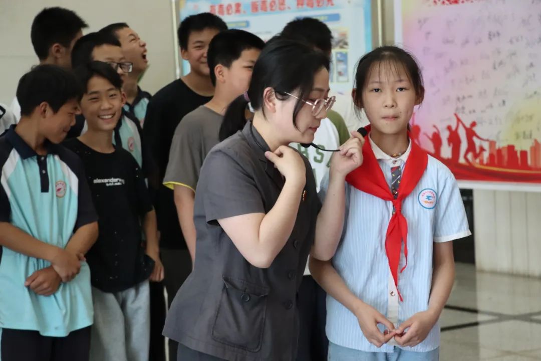 与法"童"行  护"未"成长——南县人民法院开展"法院开放日"活动