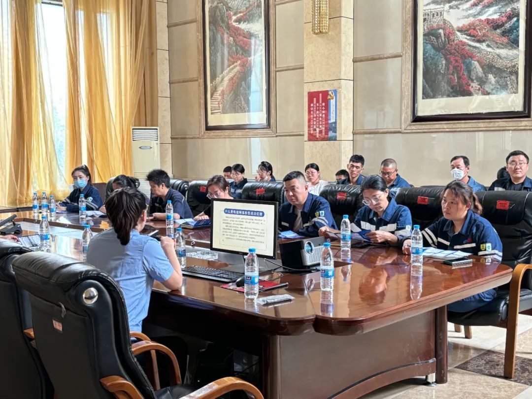 反诈宣传进企业 合力系紧"安全线"