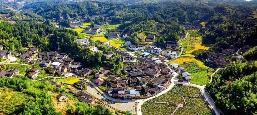党纪学习教育 | 踏清廉之旅,沐翠屏清风