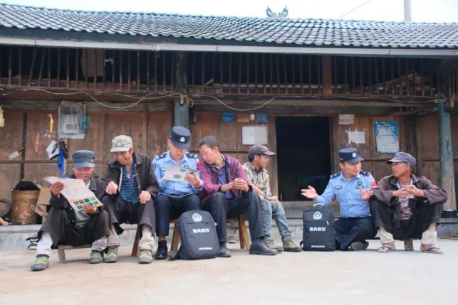 自述在云南边境遇到"假警察"?原来竟是他