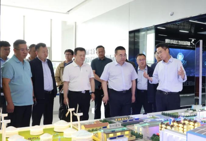 乔小军带队开展科学家与企业家握手行动