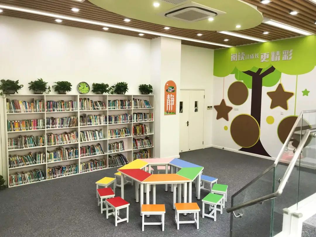 一众"菜品"之中,"儿童友好城市阅读新空间"项目颇受大家喜爱.