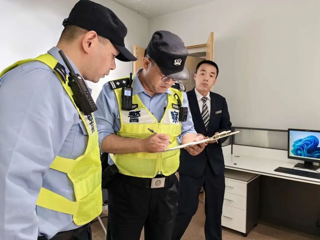 记者:张琦原标题:《静安公安分局开展"砺剑2024"集中清查整治行动》