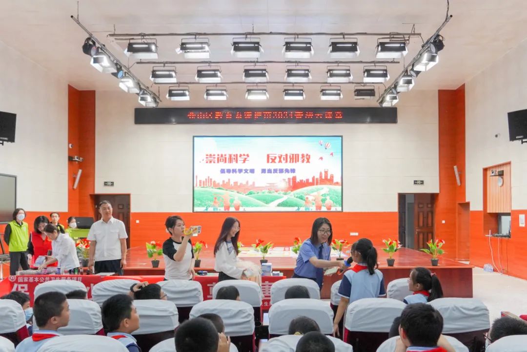 闽都未检 |  "未"爱同堂护成长 以法为礼庆"六一"